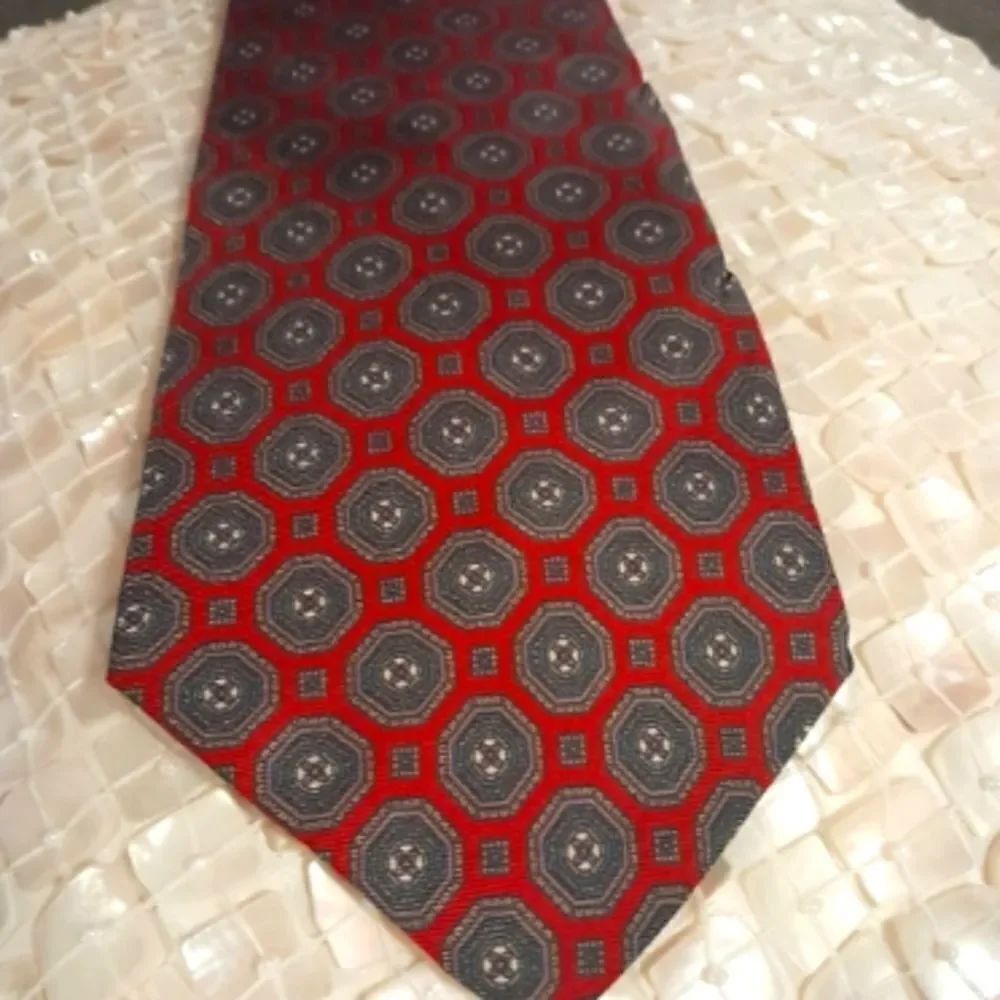 NWT 417 Van Heusen Italian Silk Tie